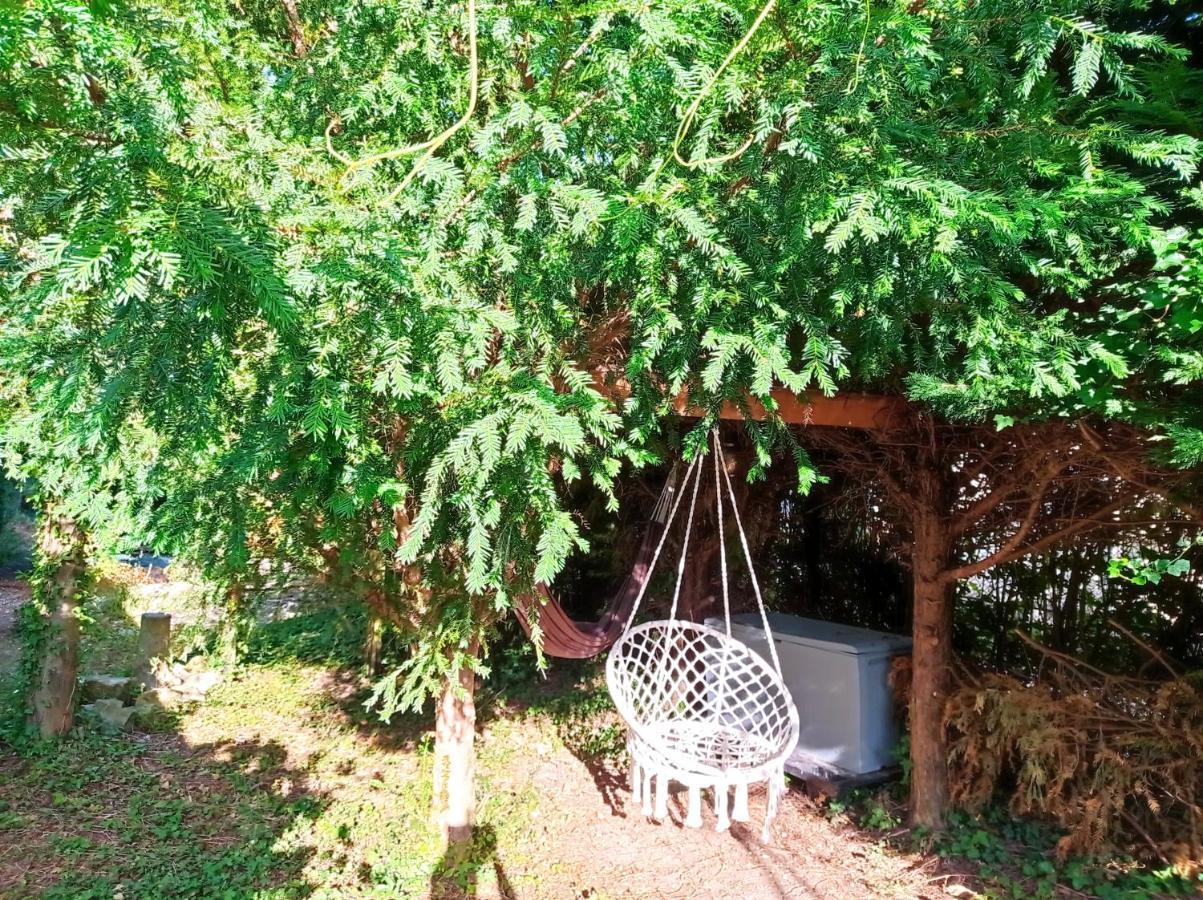 Irziana - Au Jardin D'Henriville Amiens Exterior photo